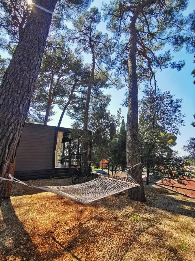 Mobile Home More Porton Nature Hideouts Ровинь Экстерьер фото